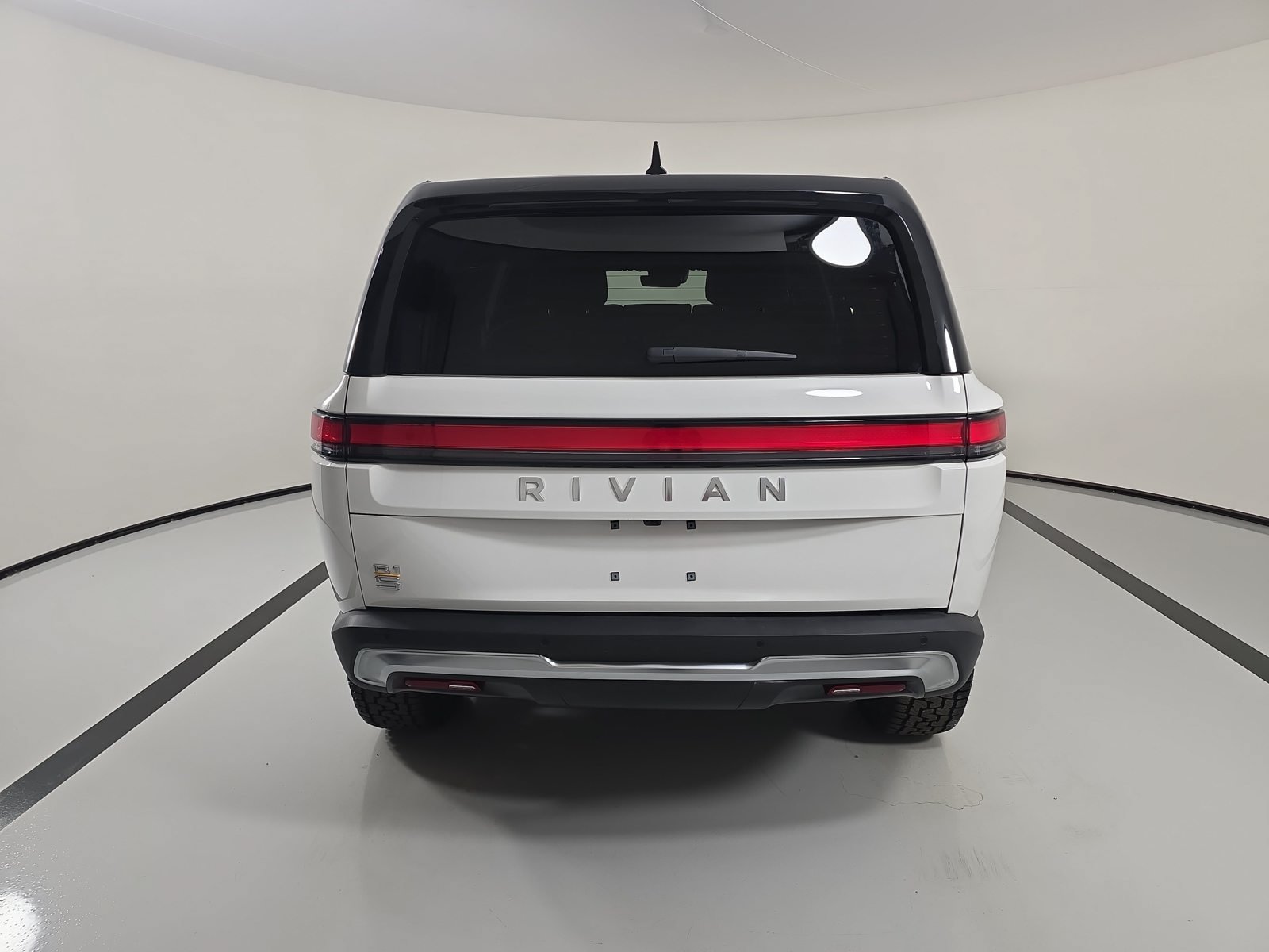 Used 2022 Rivian R1S Launch Edition Quad AWD/4WD image 4