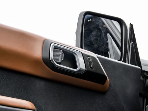 Used 2023 Ford Bronco Outer Banks image 48