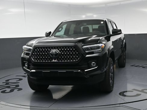 Used 2023 Toyota Tacoma Limited w/ Nightshade Package AWD/4WD image 5