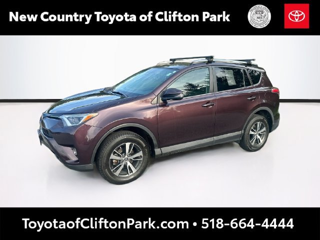 Used 2018 Toyota RAV4 XLE AWD/4WD image 3