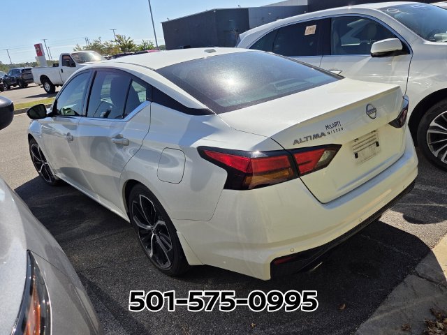 Used 2024 Nissan Altima 2.5 SR w/ SR Premium Package FWD image 2