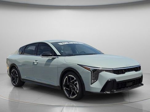 New 2026 Kia K4 GT-Line FWD image 3