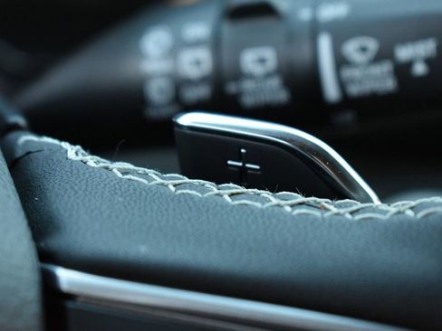 Certified 2025 Jeep Grand Cherokee Limited w/ Luxury Tech Group II image 21