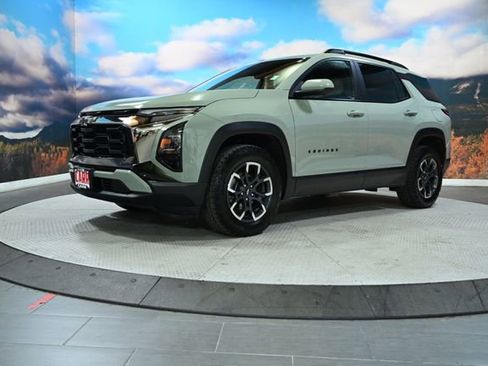 Used 2025 Chevrolet Equinox ACTIV w/ Safety and Technology Package image 4