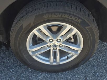Certified 2024 Ford Explorer XLT w/ Equipment Group 202A