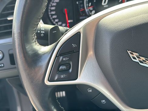 Used 2019 Chevrolet Corvette Stingray Coupe w/ Carbon Flash Badge Package RWD image 27