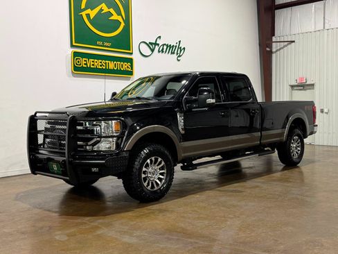 Used 2022 Ford F350 Lariat w/ Lariat Value Package AWD/4WD image 3