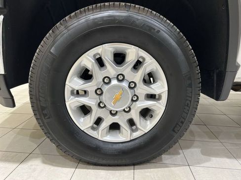 Certified 2025 Chevrolet Silverado 3500 LT w/ Safety Package image 29