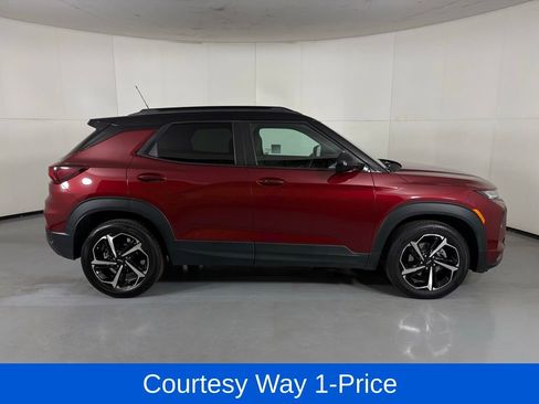 Used 2023 Chevrolet TrailBlazer RS FWD image 12
