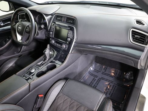 Used 2021 Nissan Maxima SR w/ Sport Mat Group image 32