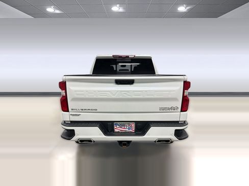 Used 2023 Chevrolet Silverado 1500 High Country w/ Technology Package image 8