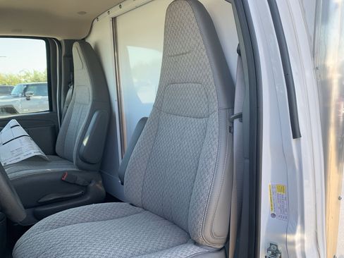 New 2025 GMC Savana 3500 w/ Power Convenience Package RWD image 28