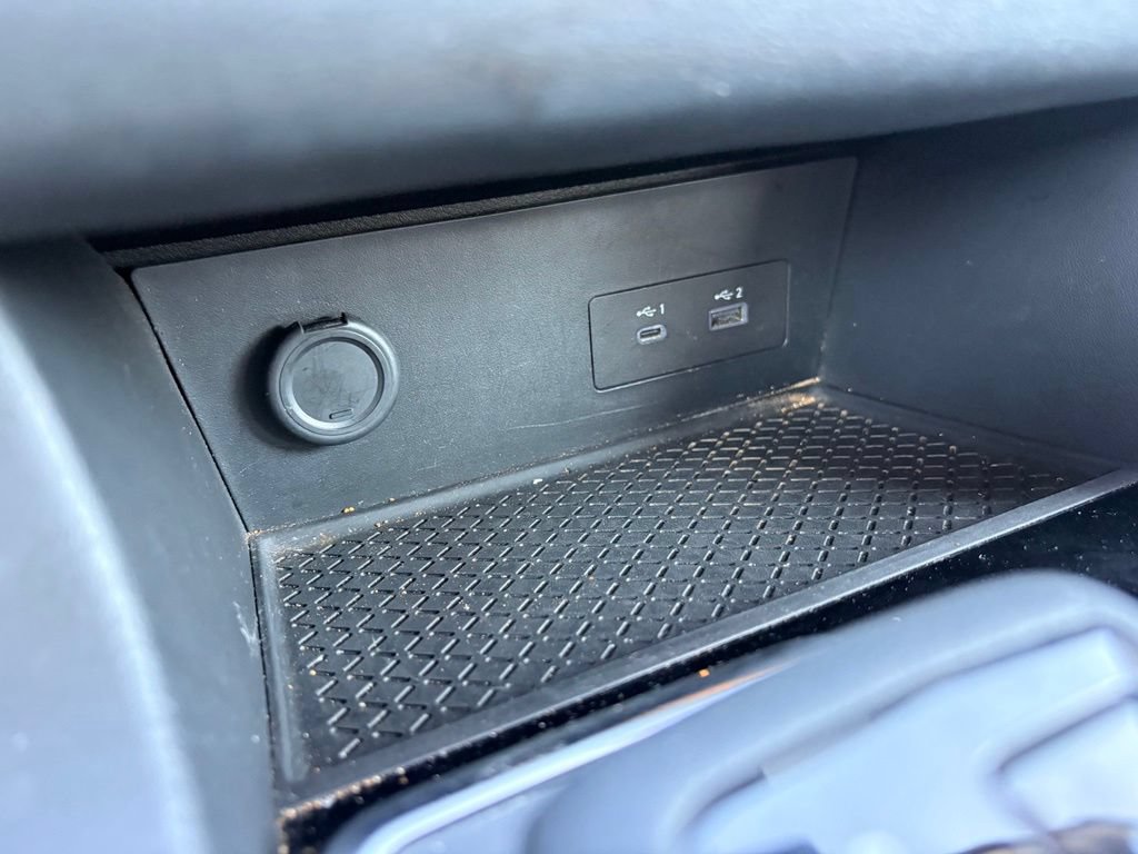 Used 2025 Nissan Pathfinder SV FWD image 19