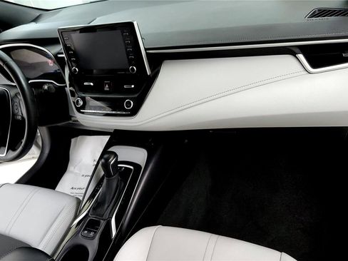 Certified 2021 Toyota Corolla XSE image 16