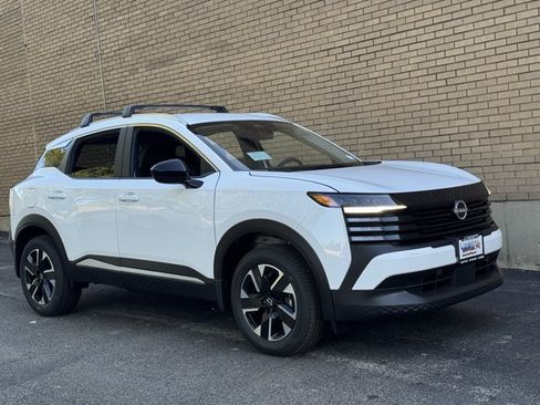 New 2026 Nissan Kicks SV w/ Cold Weather Package AWD/4WD image 4
