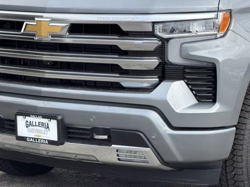New 2026 Chevrolet Silverado 1500 High Country w/ Technology Package AWD/4WD image 7