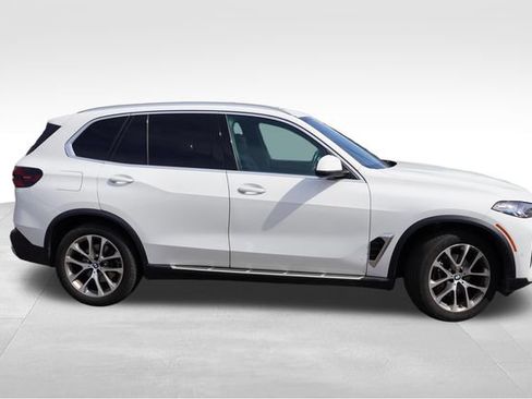 Used 2026 BMW X5 xDrive40i AWD/4WD image 2