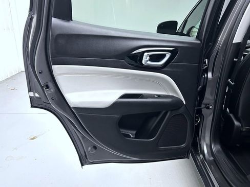 Certified 2022 Jeep Compass Limited image 20