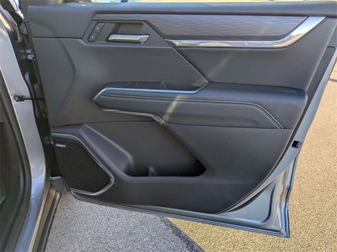 Certified 2025 GMC Acadia Elevation image 38