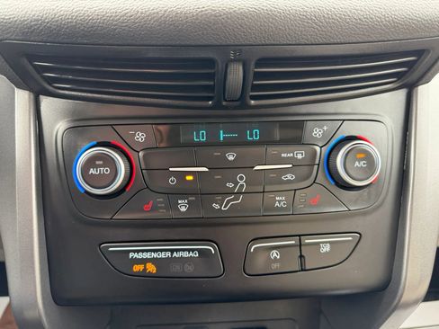 Used 2018 Ford Escape SEL image 18