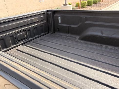 Used 2024 Jeep Gladiator Sport AWD/4WD image 5