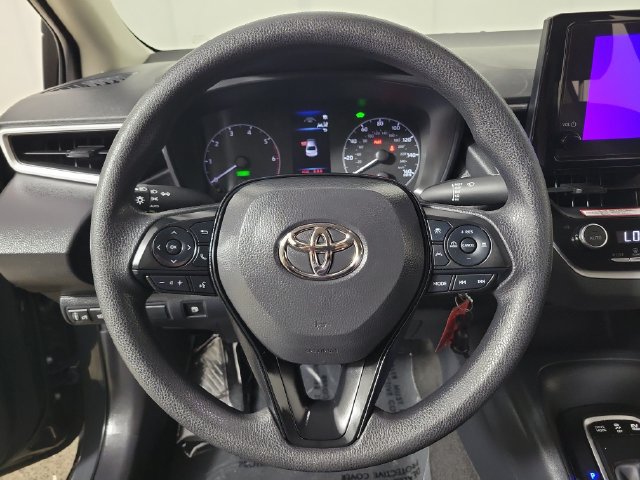 Used 2025 Toyota Corolla LE FWD image 26