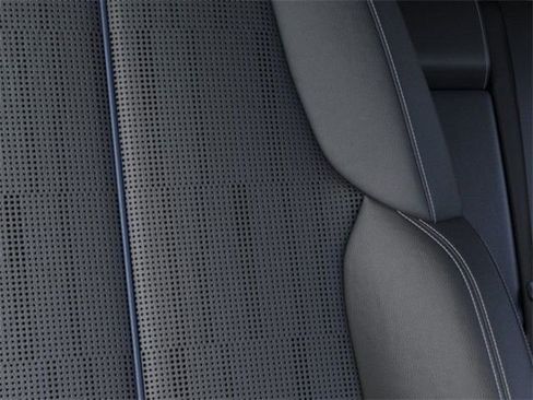 New 2026 Cadillac Lyriq Premium Luxury image 21