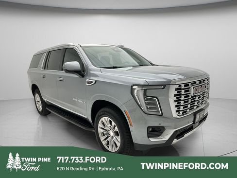 Used 2025 GMC Yukon XL Denali AWD/4WD image 1