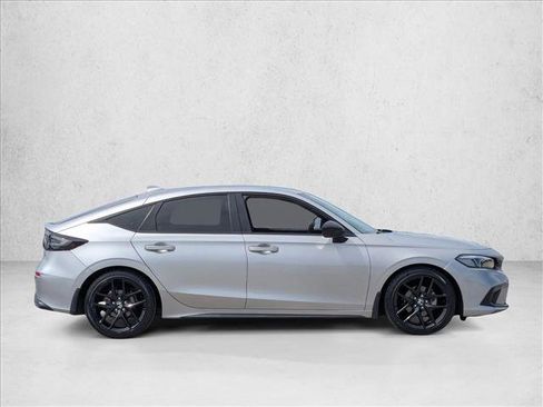 Used 2024 Honda Civic Sport image 4