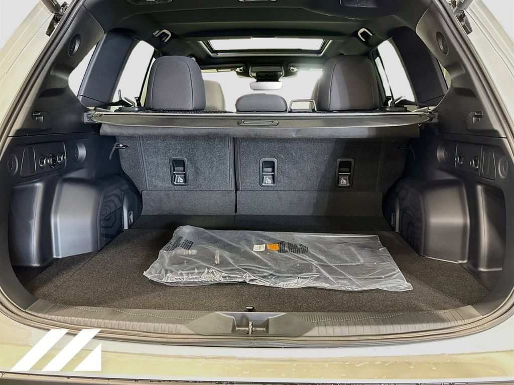 New 2026 Subaru Forester Premium AWD/4WD image 25