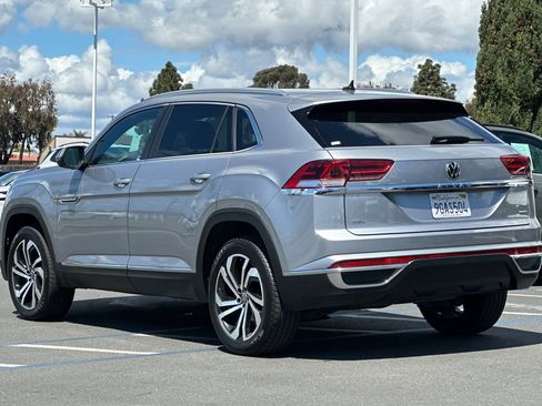 Used 2023 Volkswagen Atlas Cross Sport SEL AWD/4WD image 6