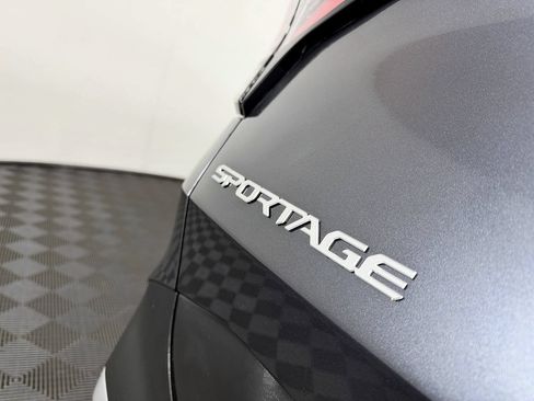 Used 2023 Kia Sportage EX AWD/4WD image 12