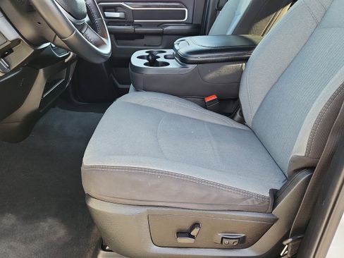 Used 2024 RAM 3500 Big Horn image 10