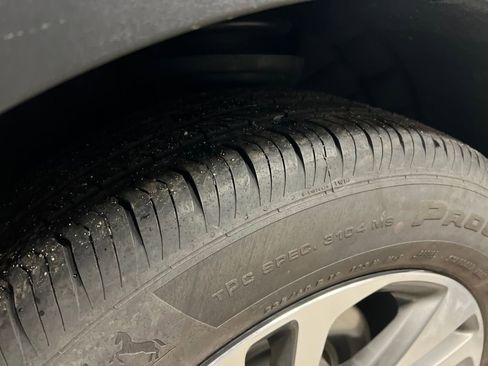 Certified 2023 Buick Envision Essence image 11