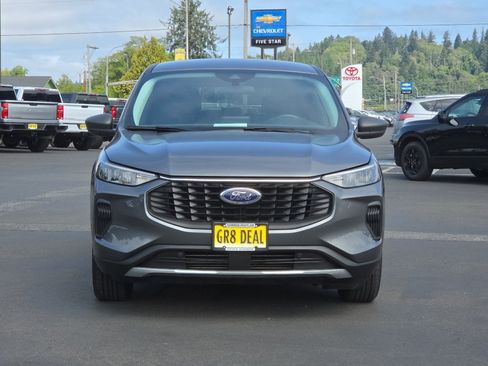 Used 2025 Ford Escape Active FWD image 3