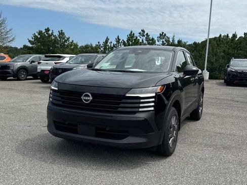 New 2026 Nissan Kicks S FWD image 8