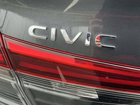 Used 2024 Honda Civic LX image 6