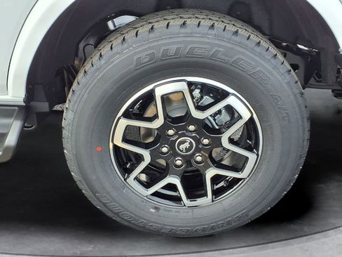New 2026 Ford Bronco Outer Banks AWD/4WD image 17
