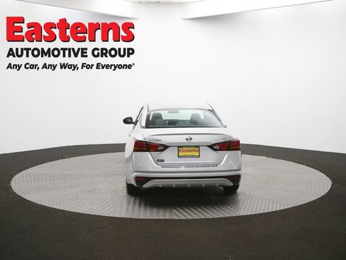 Used 2022 Nissan Altima 2.5 SV image 36