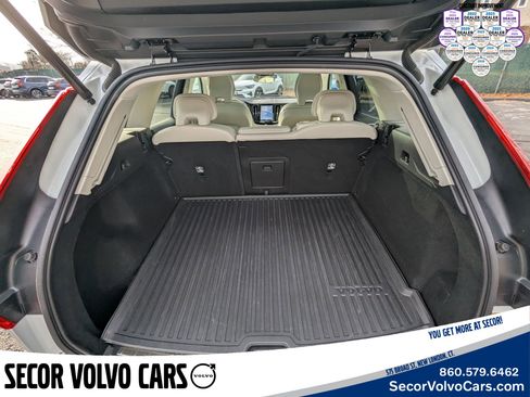 Certified 2023 Volvo XC60 B5 Core w/ Climate Package image 21