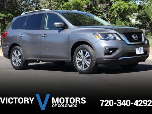 Used 2019 Nissan Pathfinder SL AWD/4WD image 1
