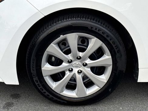 Used 2025 Toyota Corolla LE FWD image 8