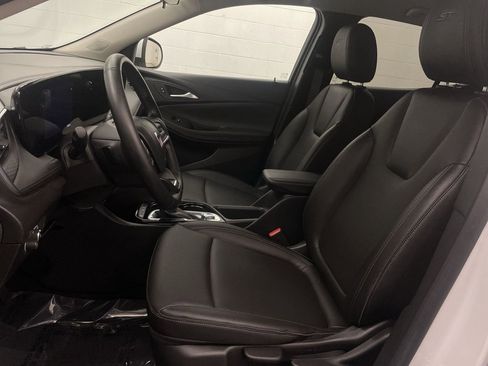 Certified 2024 Buick Encore GX Sport Touring image 12