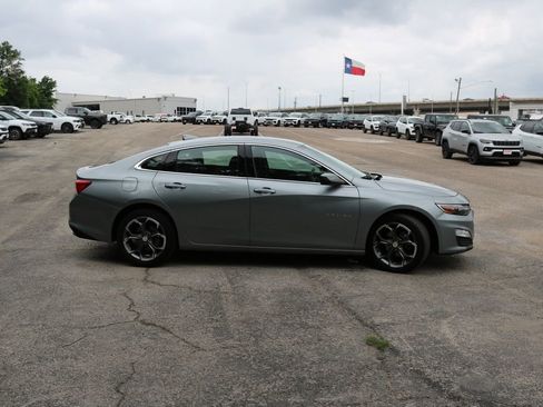 Used 2024 Chevrolet Malibu LT image 6