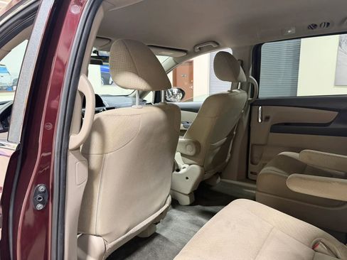Used 2014 Honda Odyssey LX image 20