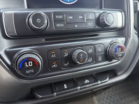 Used 2015 Chevrolet Silverado 1500 LT w/ LT Convenience Package RWD image 19