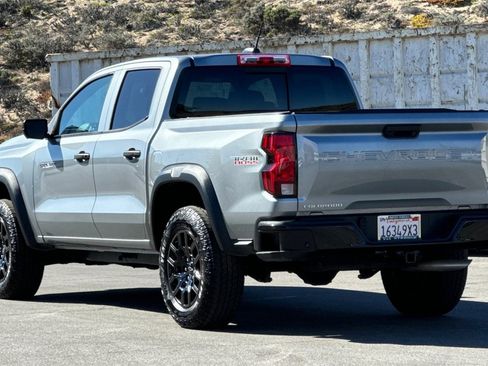 Used 2024 Chevrolet Colorado Trail Boss w/ Technology Package image 5