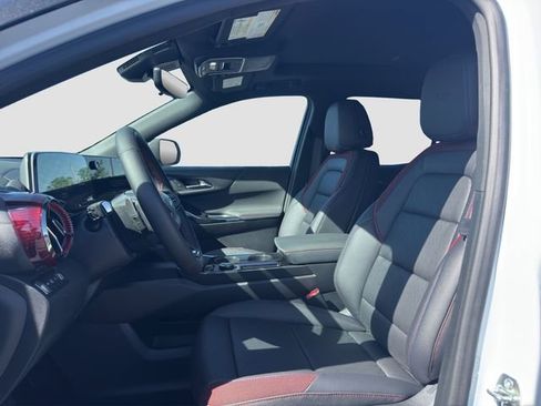 New 2026 Chevrolet Equinox RS AWD/4WD image 9