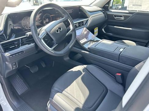 New 2026 INFINITI QX80 Luxe RWD image 14