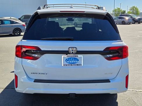New 2026 Honda Odyssey Elite image 5
